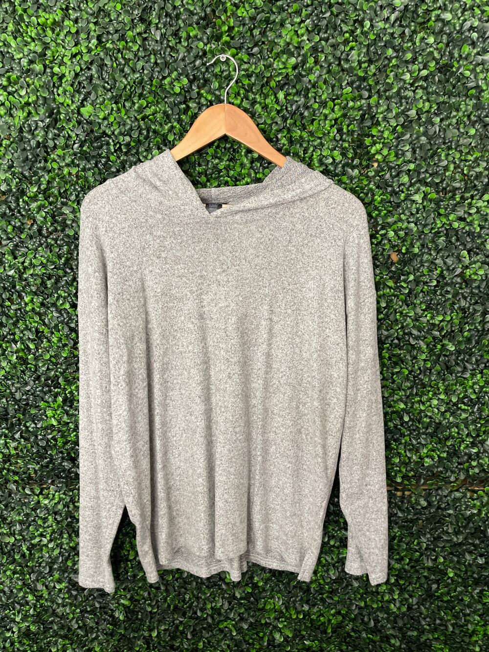 New with tags, Ceny soft thin sweater with hoodie women’s size L
